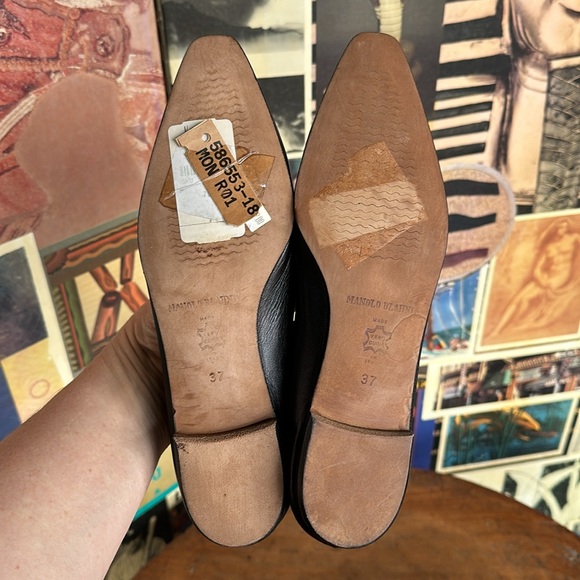 Vintage Manolo Blahnik Ballet Flats with Bows - Picture 6 of 8